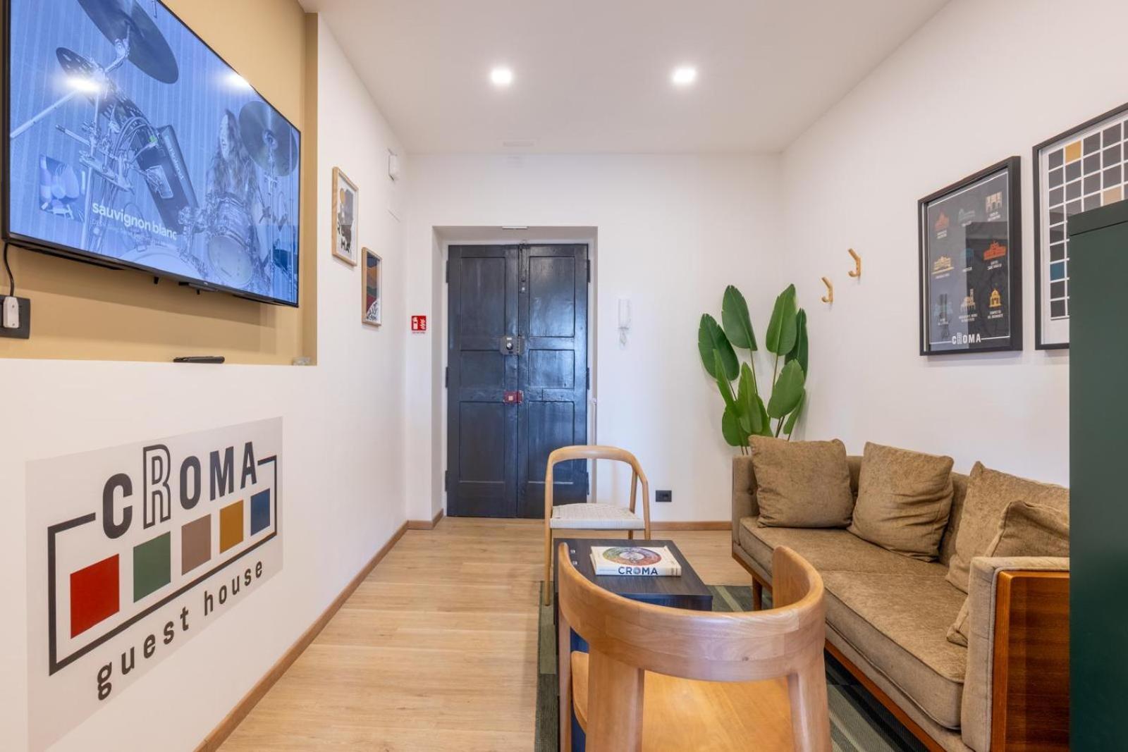 Pensionat Croma - *